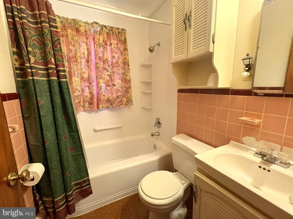 Address Not Shown Willow Street, PA 17584