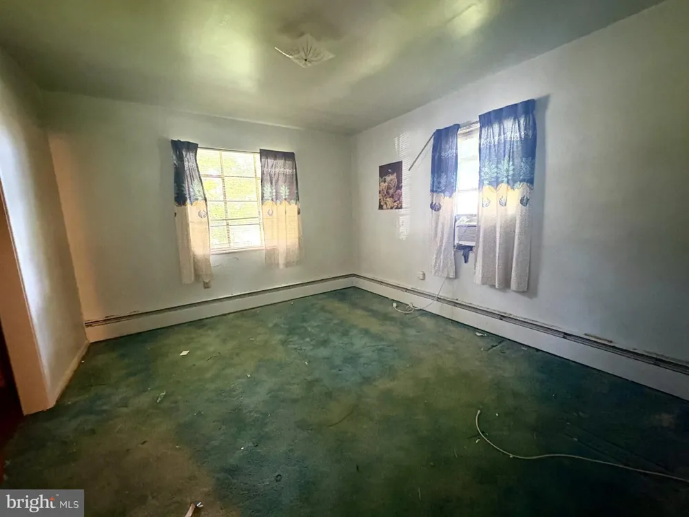 Address Not Shown Willow Street, PA 17584