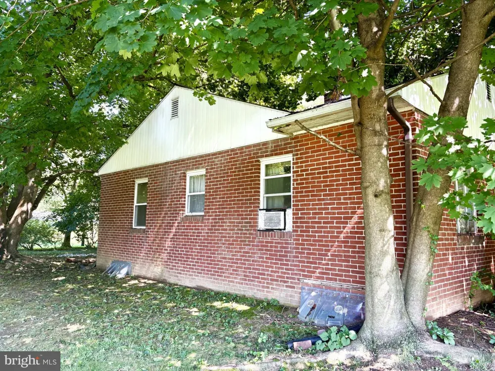 Address Not Shown Willow Street, PA 17584