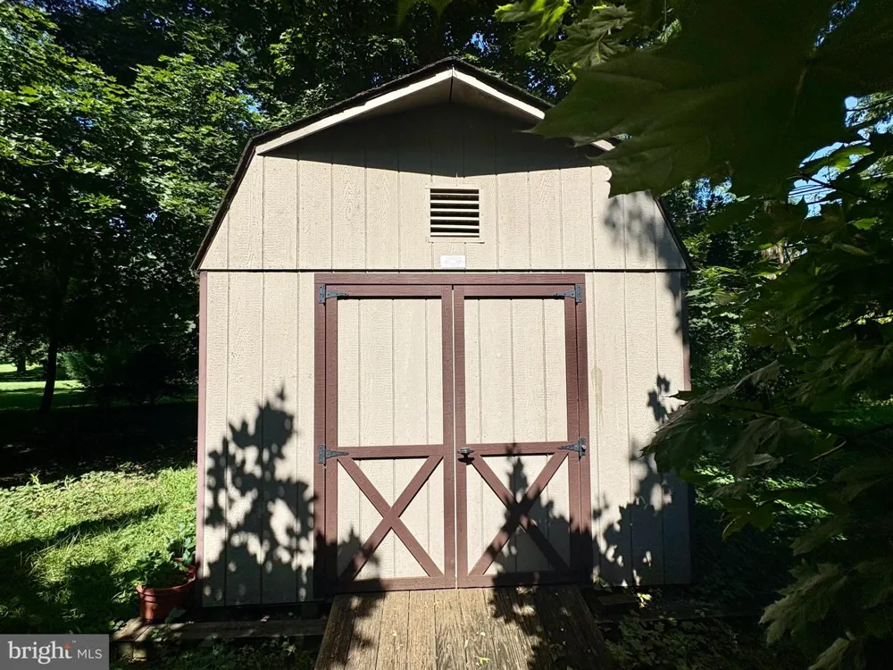 Address Not Shown Willow Street, PA 17584