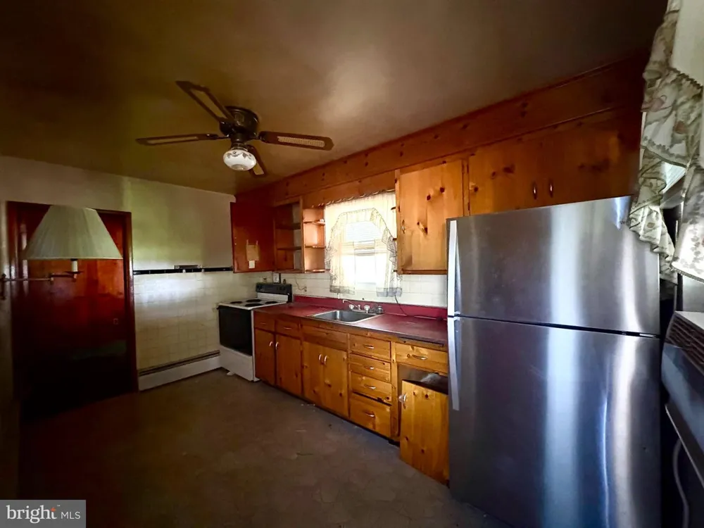 Address Not Shown Willow Street, PA 17584