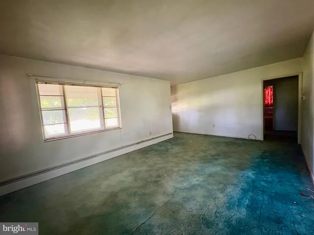 Address Not Shown Willow Street, PA 17584