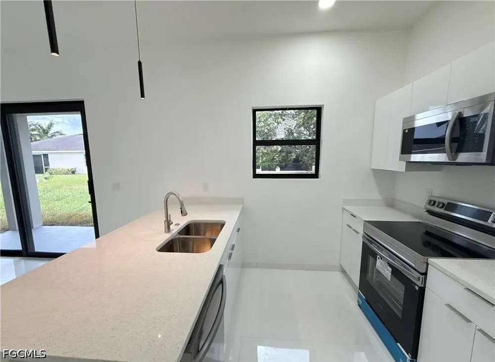 NW 25th Street Cape Coral, FL 33993