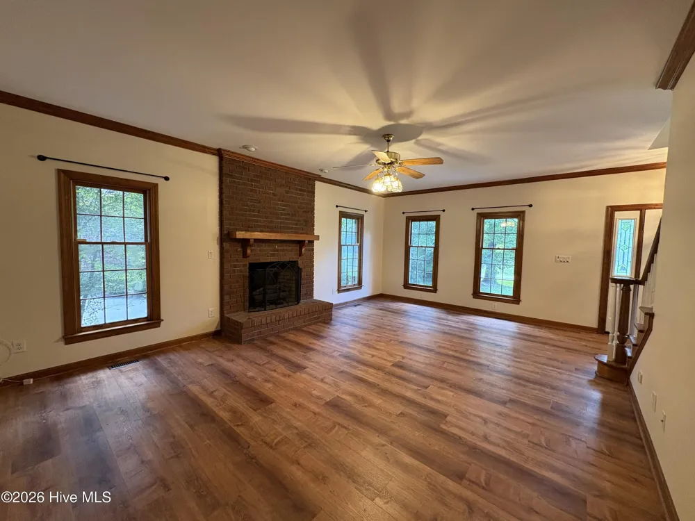916 Dorset Way Trent Woods, NC 28562