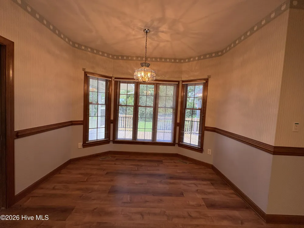 916 Dorset Way Trent Woods, NC 28562