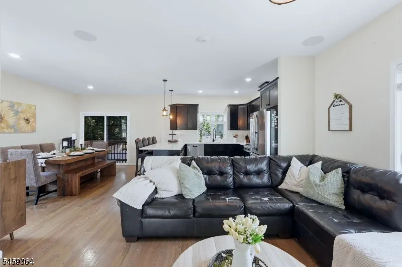 38 Center St Belleville, NJ 07109