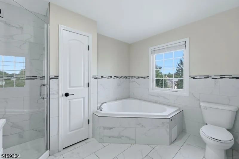 38 Center St Belleville, NJ 07109