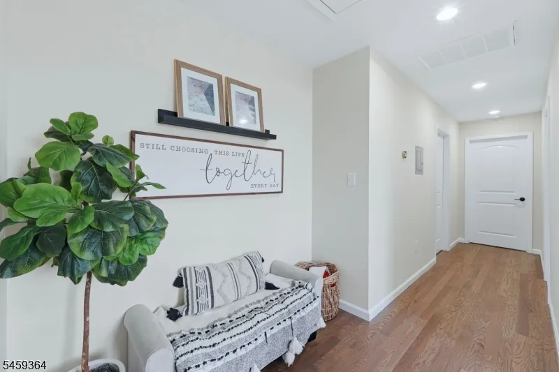 38 Center St Belleville, NJ 07109