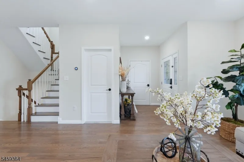 38 Center St Belleville, NJ 07109