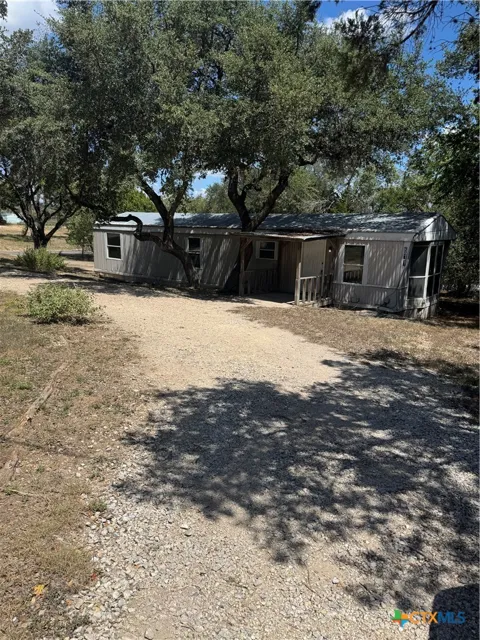 611 Flintstone Drive