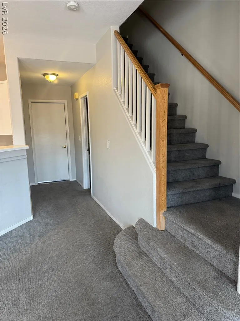 6633 Lookout Lodge Lane #2 North Las Vegas, NV 89084