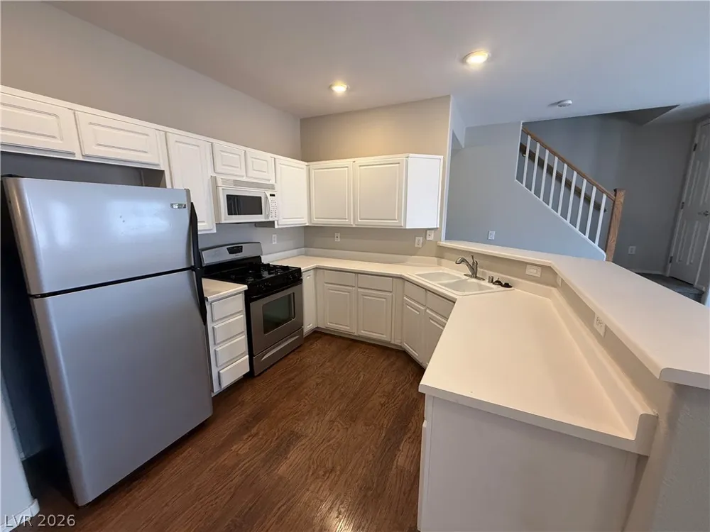 6633 Lookout Lodge Lane #2 North Las Vegas, NV 89084