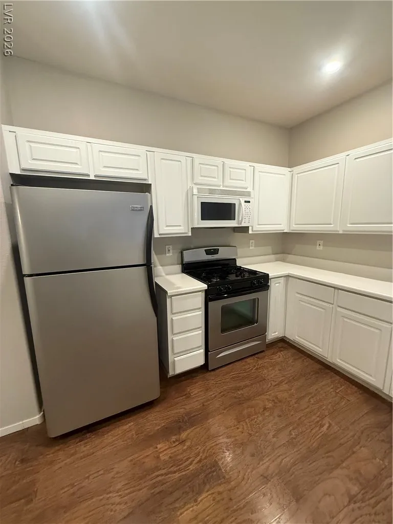 6633 Lookout Lodge Lane #2 North Las Vegas, NV 89084