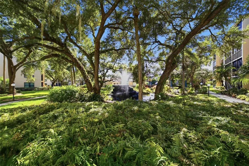 515 30TH AVENUE W #H308 Bradenton, FL 34205
