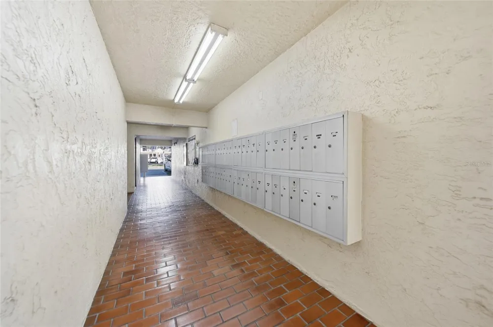 515 30TH AVENUE W #H308 Bradenton, FL 34205