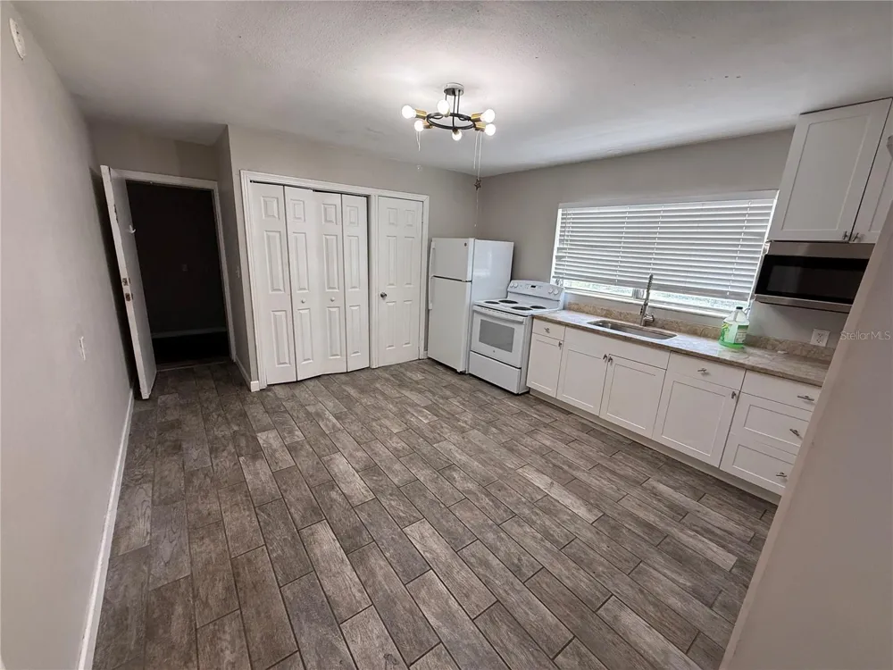 937 15TH STREET W Bradenton, FL 34205