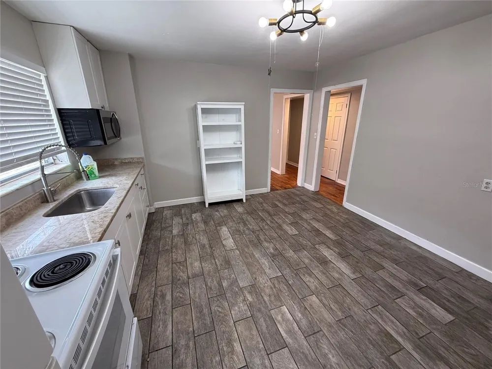 937 15TH STREET W Bradenton, FL 34205