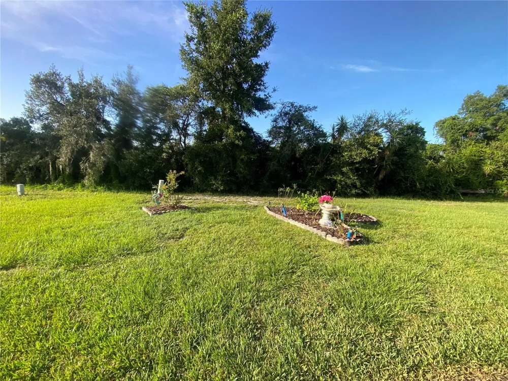 4340 VANTAGE CIRCLE Sebring, FL 33872