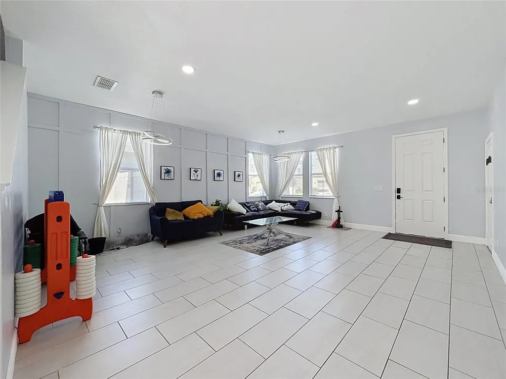 604 KETTERING ROAD Davenport, FL 33897