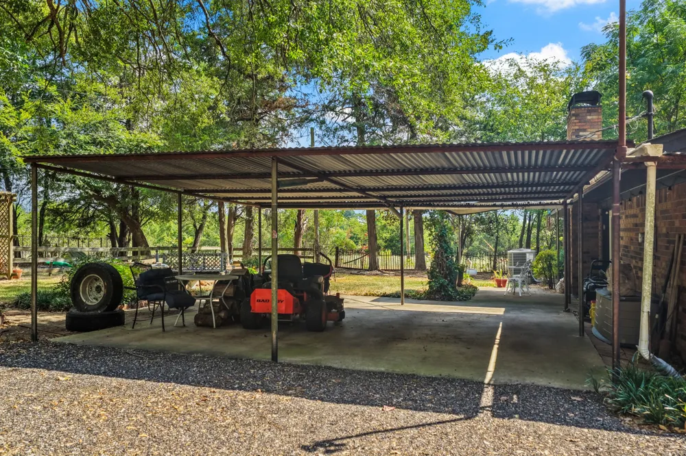 1134 County Road 3350 Cookville, TX 75558