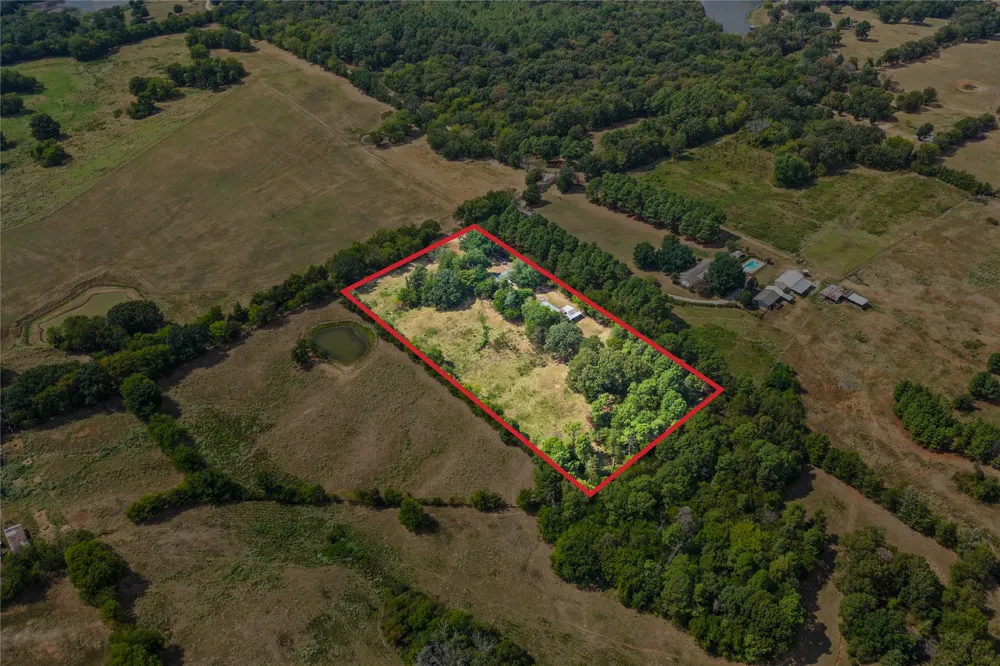 1134 County Road 3350 Cookville, TX 75558
