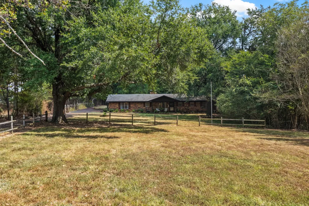 1134 County Road 3350 Cookville, TX 75558