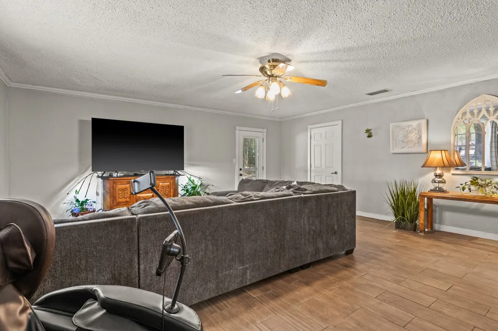 1134 County Road 3350 Cookville, TX 75558