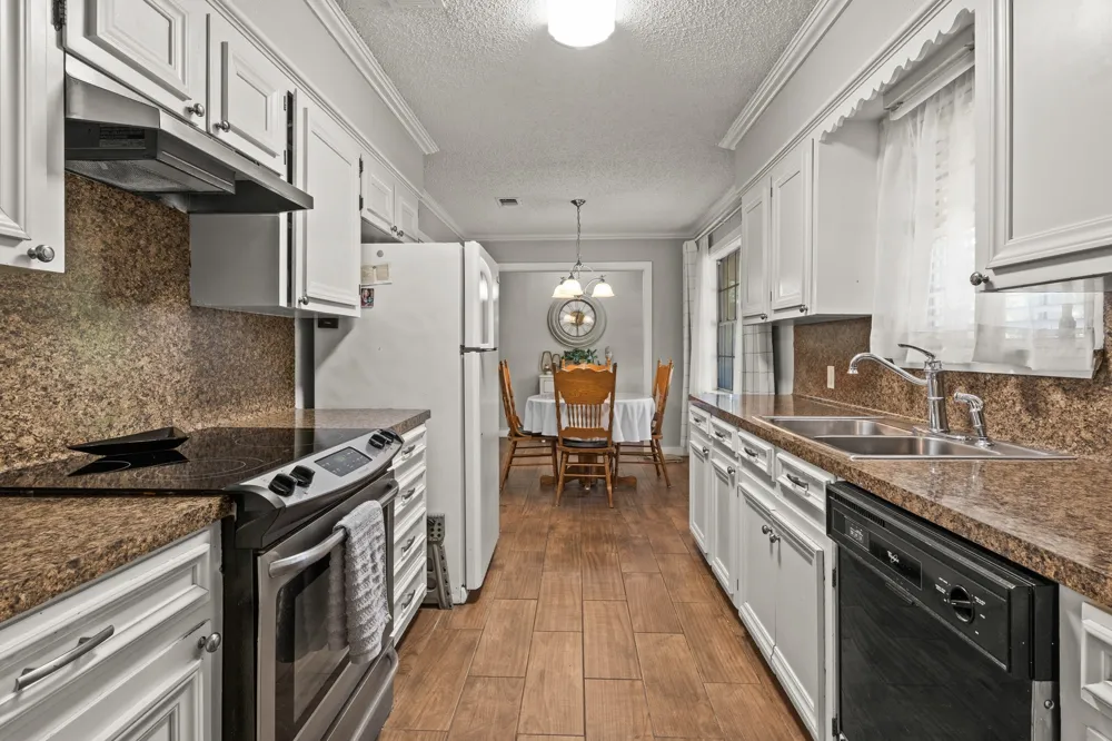 1134 County Road 3350 Cookville, TX 75558