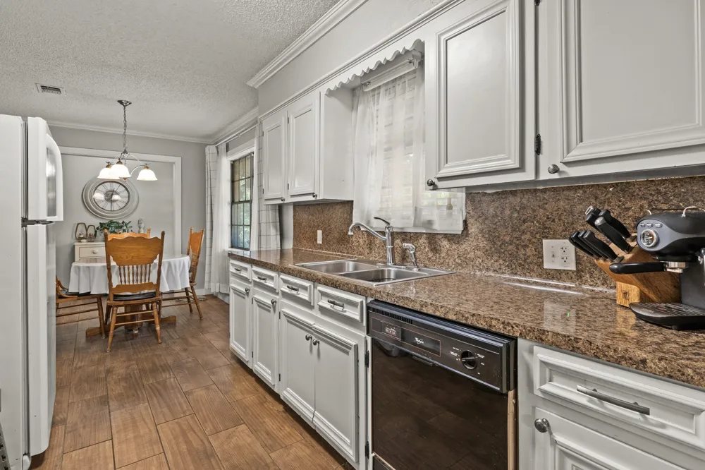 1134 County Road 3350 Cookville, TX 75558