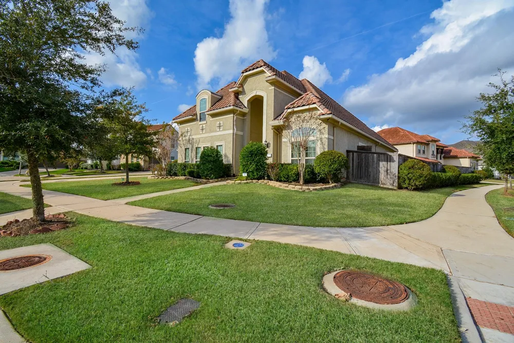 6302 Kennedy Hills Court Sugar Land, TX 77479
