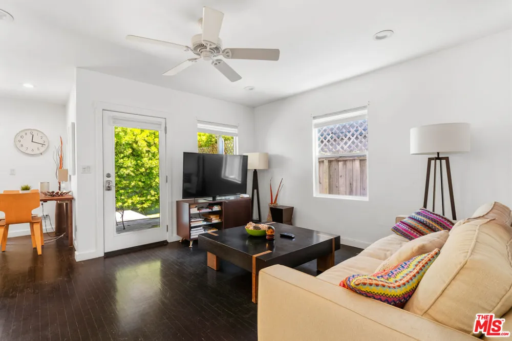 430 Rialto Avenue Venice, CA 90291