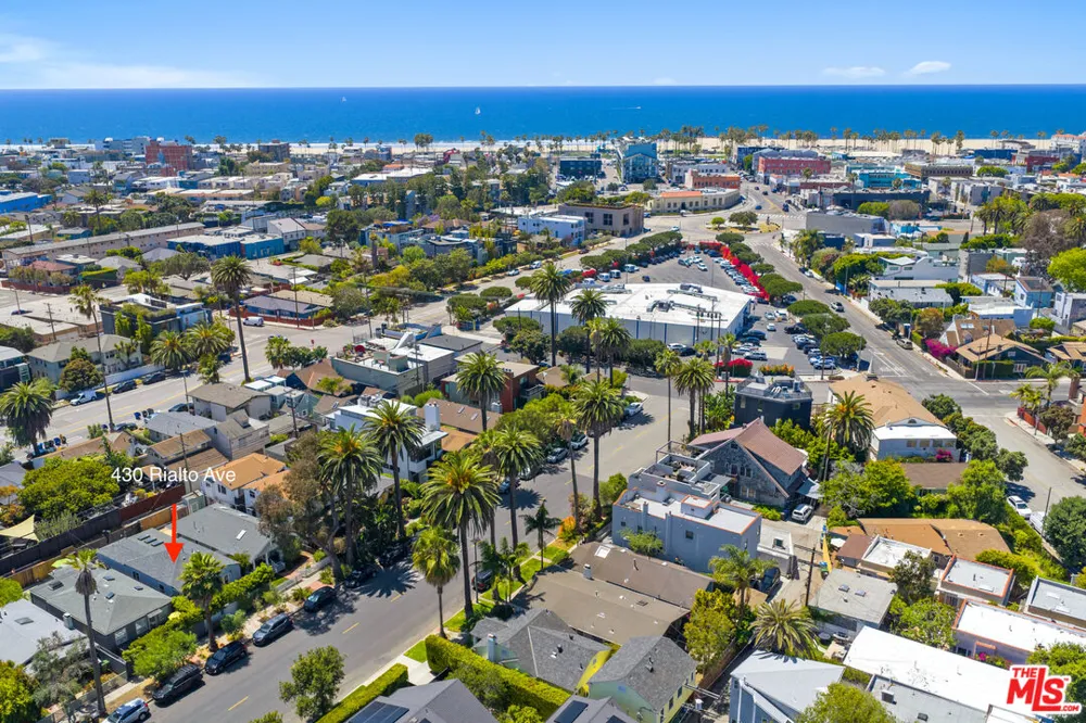 430 Rialto Avenue Venice, CA 90291