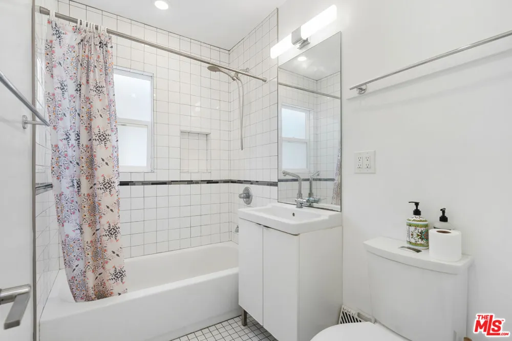 430 Rialto Avenue Venice, CA 90291