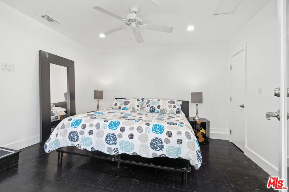 430 Rialto Avenue Venice, CA 90291