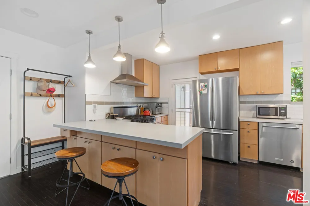 430 Rialto Avenue Venice, CA 90291
