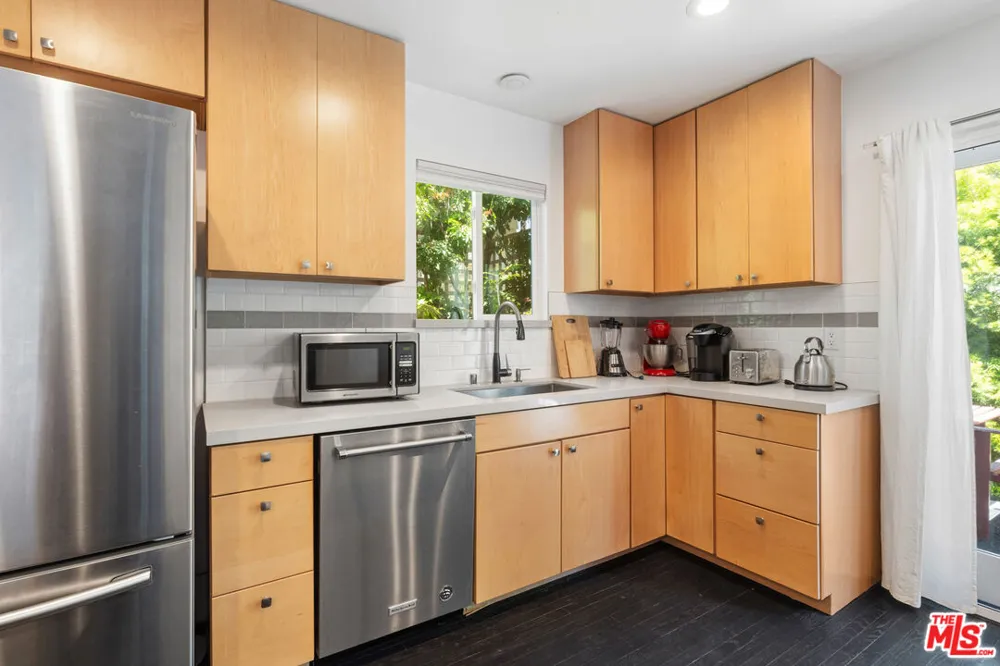 430 Rialto Avenue Venice, CA 90291