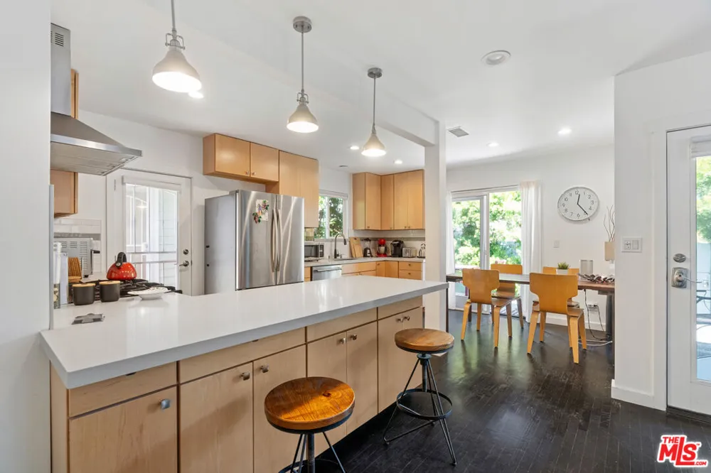 430 Rialto Avenue Venice, CA 90291