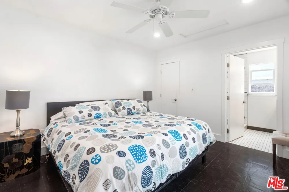 430 Rialto Avenue Venice, CA 90291