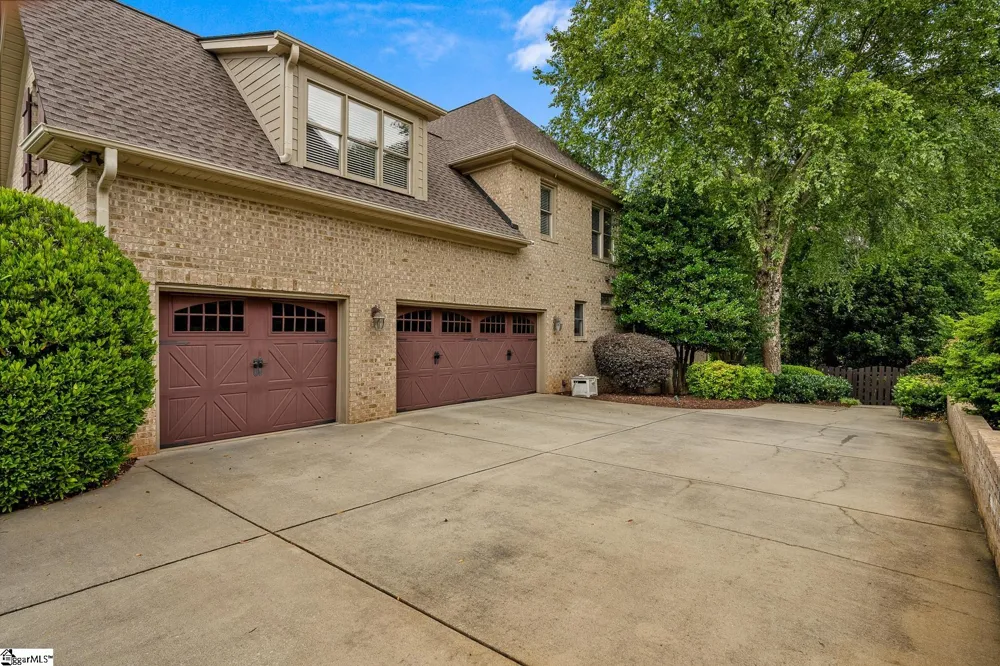 208 Riverstone Way Greer, SC 29651