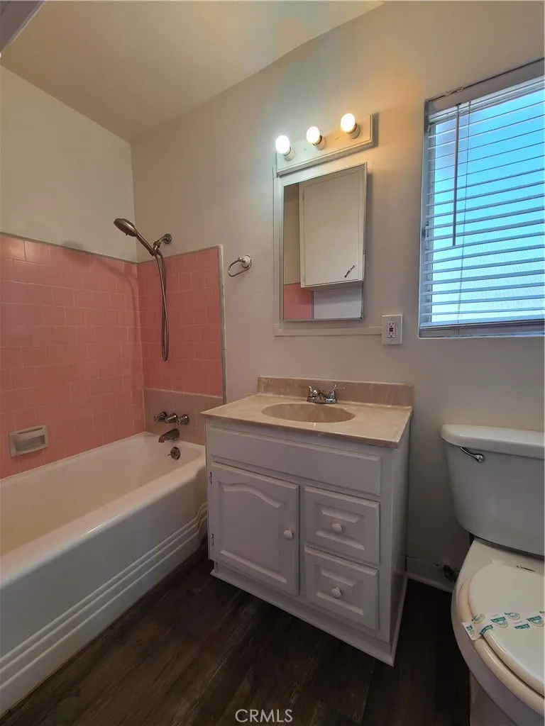 10910 Evans Loma Linda, CA 91354