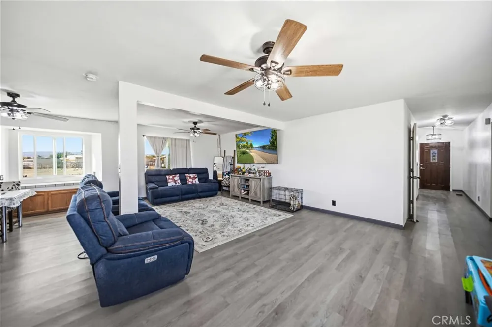 48054 85th St West W Lancaster, CA 93536