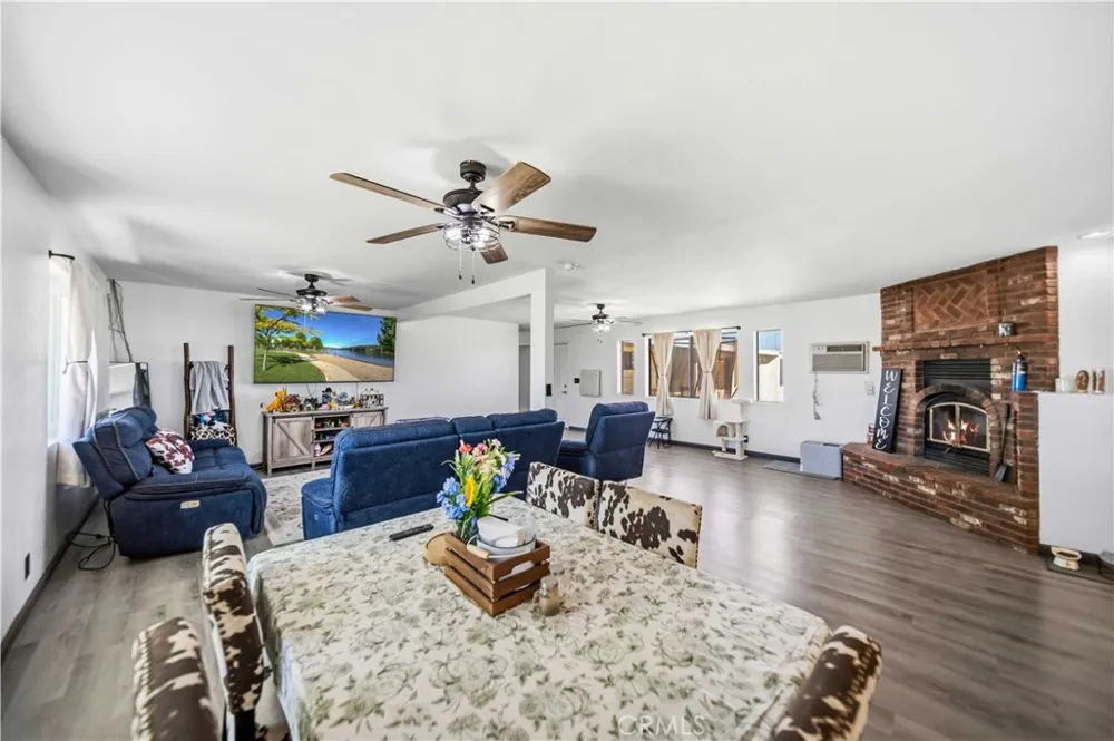 48054 85th St West W Lancaster, CA 93536