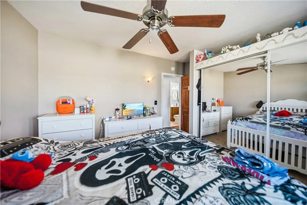 48054 85th St West W Lancaster, CA 93536