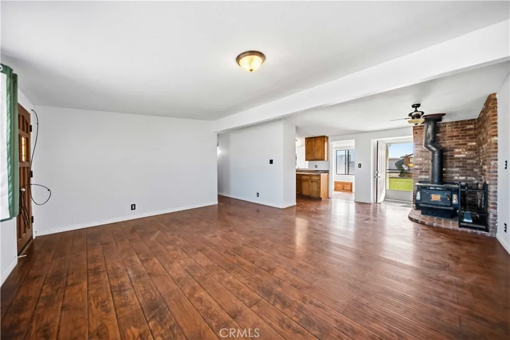 48054 85th St West W Lancaster, CA 93536