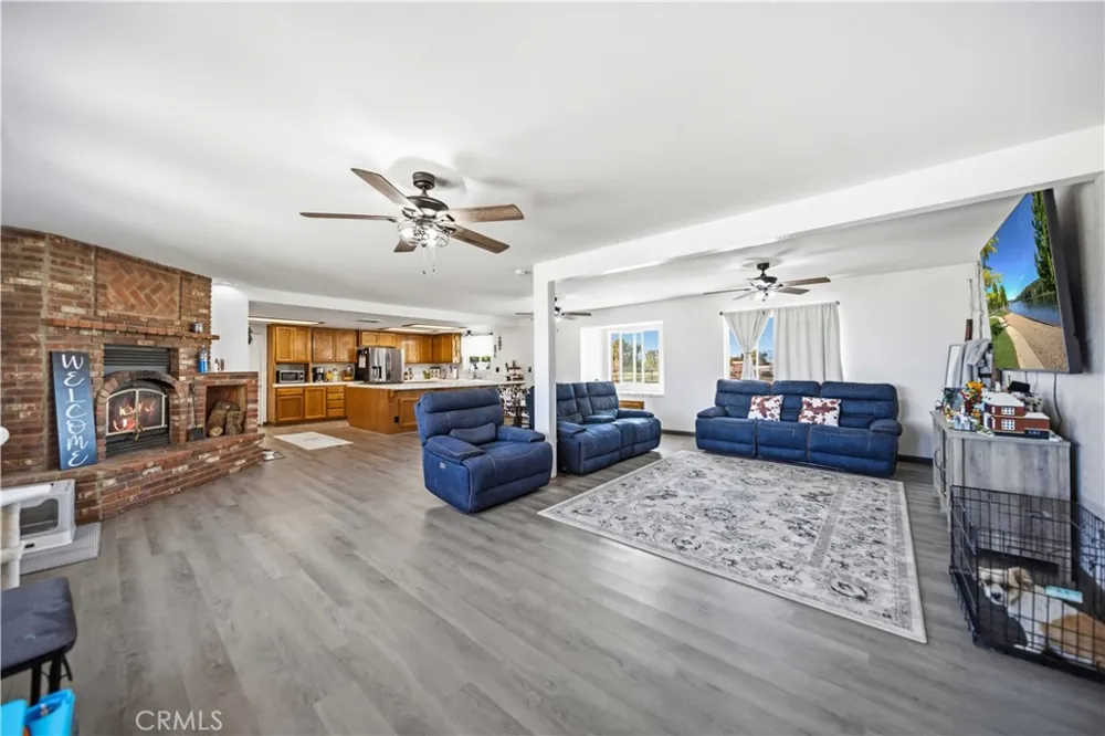 48054 85th St West W Lancaster, CA 93536