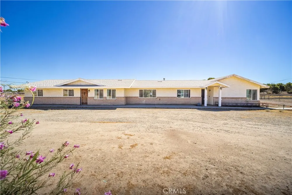 48054 85th St West W Lancaster, CA 93536