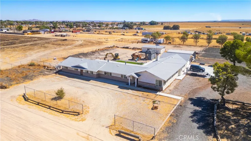 48054 85th St West W Lancaster, CA 93536