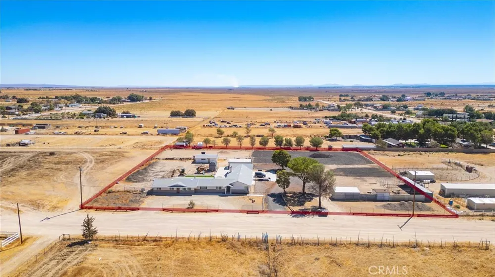 48054 85th St West W Lancaster, CA 93536