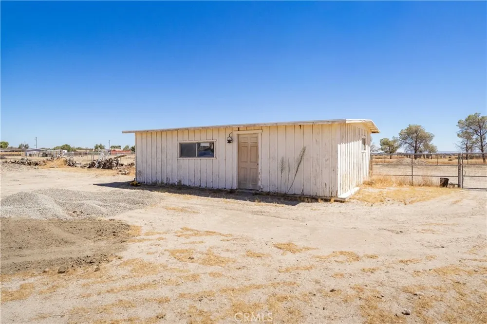 48054 85th St West W Lancaster, CA 93536
