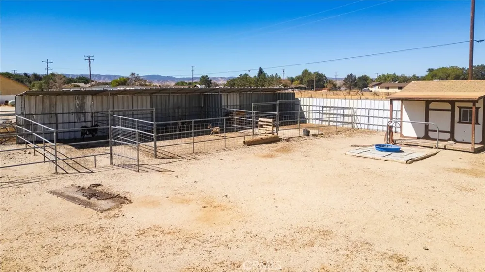48054 85th St West W Lancaster, CA 93536